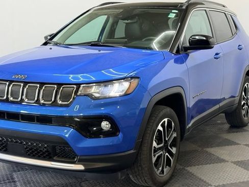 Certified 2022 Jeep Compass Limited w/ Sun and Sound Group AWD/4WD image 6