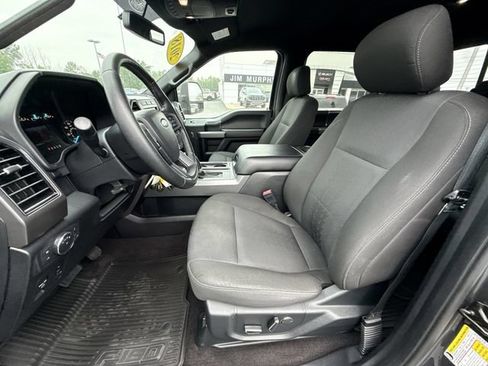 Used 2018 Ford F150 XLT w/ Equipment Group 302A Luxury AWD/4WD image 18