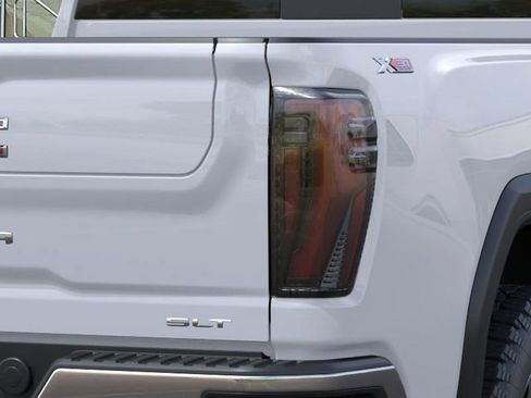 New 2026 GMC Sierra 3500 SLT w/ SLT Premium Package image 11