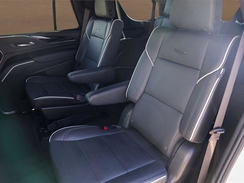 Certified 2023 Cadillac Escalade Sport image 24