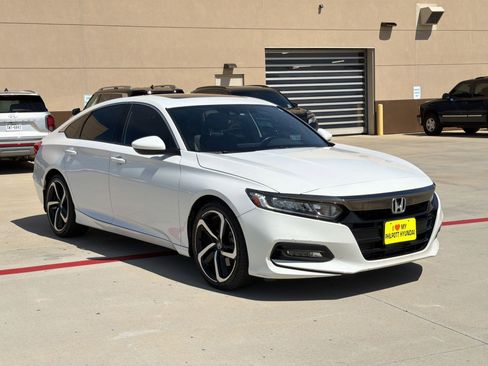 Used 2020 Honda Accord Sport image 7