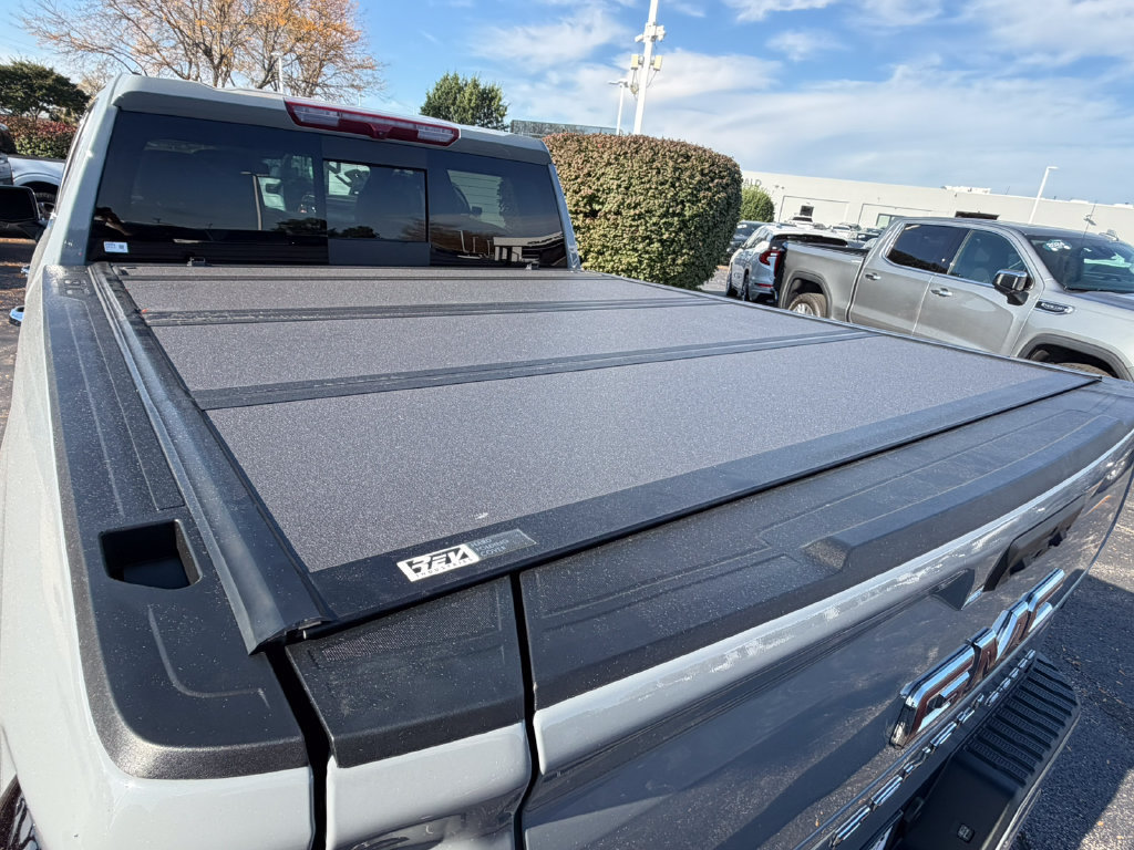 Used 2024 GMC Sierra 1500 Denali AWD/4WD image 10