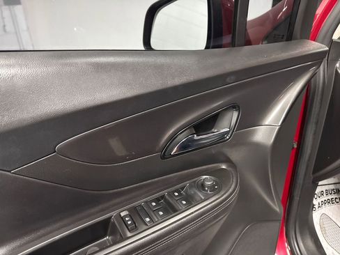 Used 2019 Buick Encore Preferred image 10