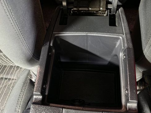 Used 2012 Jeep Wrangler Sport AWD/4WD image 34