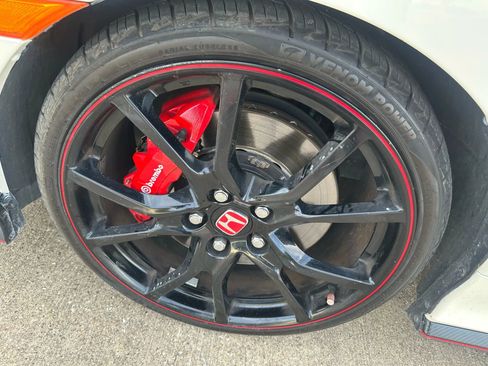 Used 2021 Honda Civic Type R image 3