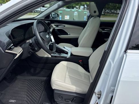 Used 2025 Audi Q5 Premium Plus AWD/4WD image 15