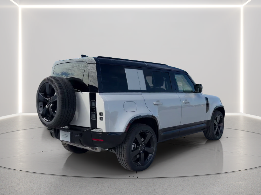 New 2026 Land Rover Defender 110 X-Dynamic SE AWD/4WD image 5