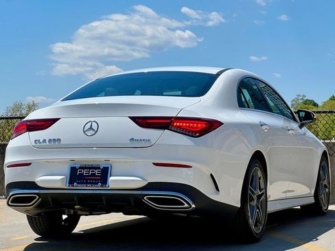 Used 2023 Mercedes-Benz CLA 250 4MATIC image 7