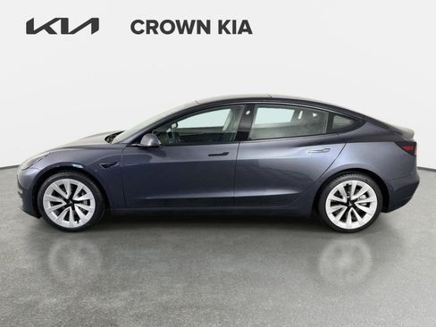 Used 2022 Tesla Model 3 Standard Range RWD image 8
