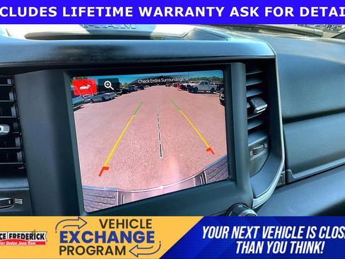 Used 2024 RAM 2500 Big Horn AWD/4WD image 18