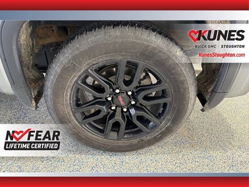 Used 2024 GMC Sierra 1500 Elevation w/ LPO, Elevation Black Package image 15