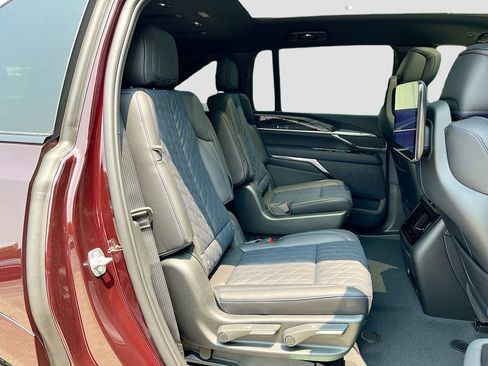 New 2025 Cadillac Escalade IQ Luxury 1 w/ Smart Trailering package AWD/4WD image 31