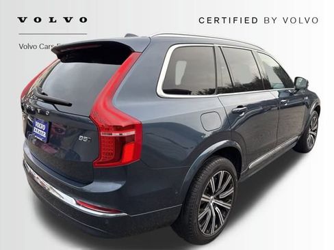 Certified 2025 Volvo XC90 B5 Plus image 8