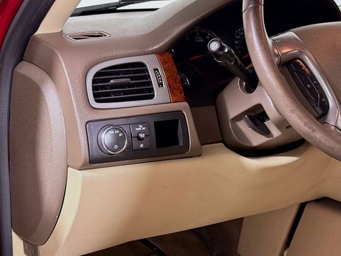 Used 2014 GMC Yukon XL SLT RWD image 8