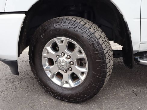 Used 2023 RAM 2500 Laramie AWD/4WD image 4
