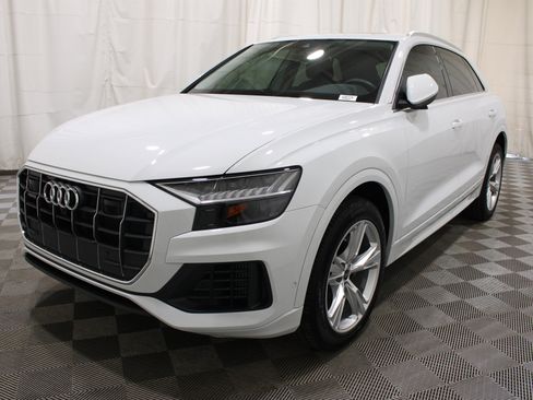 Used 2023 Audi Q8 Premium w/ Convenience Package AWD/4WD image 8