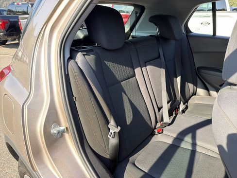 Used 2019 Chevrolet Trax LS FWD image 23