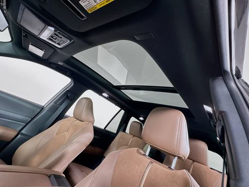Used 2025 Toyota Grand Highlander AWD Hybrid image 15
