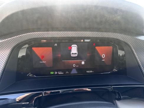 Used 2024 Volkswagen Atlas Peak Edition SEL image 6