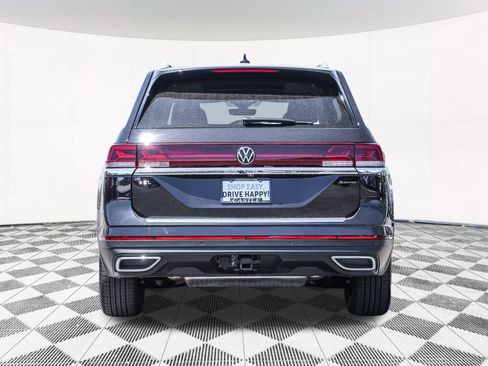 Used 2026 Volkswagen Atlas SEL AWD/4WD image 15