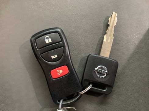 Used 2018 Nissan Frontier SV w/ Value Truck Package RWD image 25