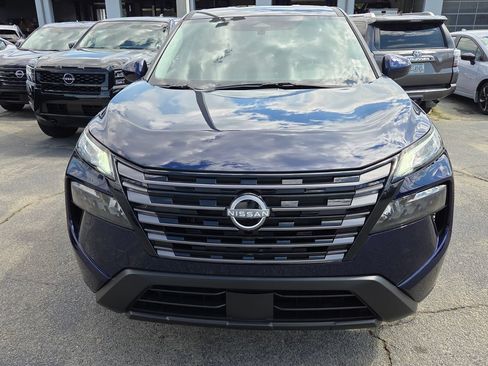 New 2026 Nissan Rogue SV FWD image 17