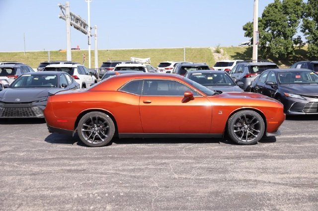 Used 2021 Dodge Challenger R/T Scat Pack RWD image 5