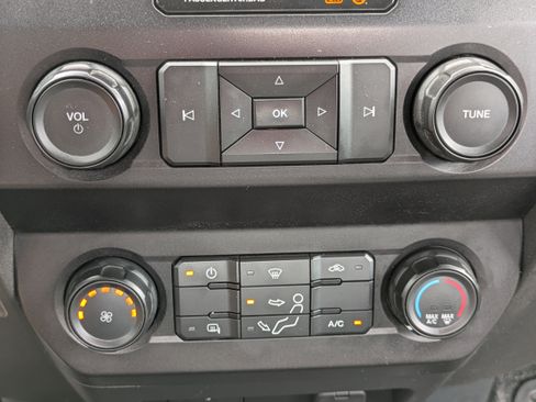 Used 2022 Ford F350 XL w/ Power Equipment Group image 17