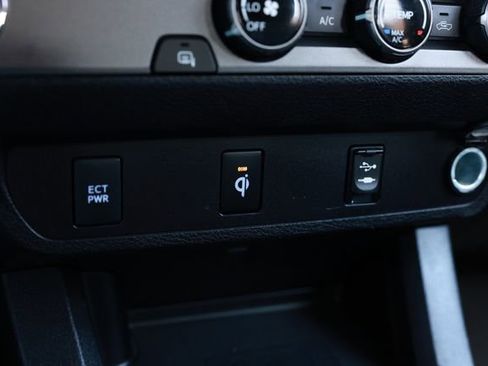 Used 2017 Toyota Tacoma TRD Sport w/ Tow Package image 38