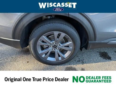 Certified 2022 Ford Explorer XLT w/ Equipment Group 202A image 29