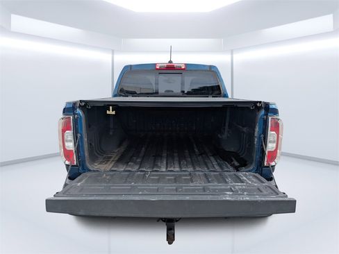 Used 2019 GMC Canyon SLT w/ Driver Alert Package image 12