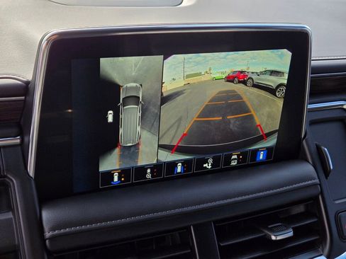 Used 2023 Chevrolet Tahoe Z71 w/ Z71 Off-Road Package image 25