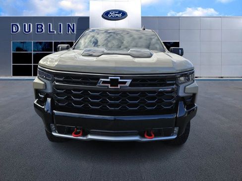 Used 2023 Chevrolet Silverado 1500 ZR2 w/ Technology Package image 2