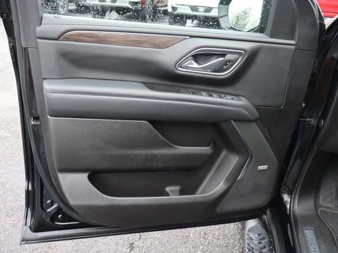 Used 2022 Chevrolet Tahoe Z71 w/ Luxury Package image 26