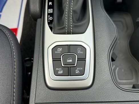 New 2026 Nissan Frontier SV w/ SV Convenience Package image 28