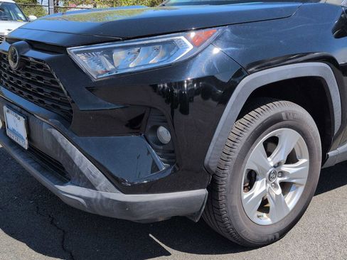 Used 2020 Toyota RAV4 XLE w/ Convenience Package AWD/4WD image 11