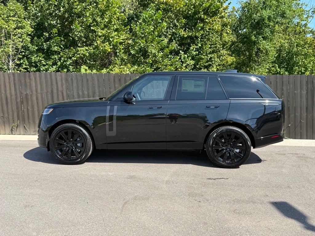 New 2026 Land Rover Range Rover SE AWD/4WD image 2