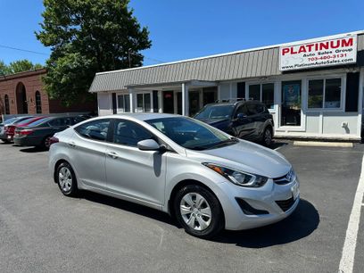 Used 2016 Hyundai Elantra SE