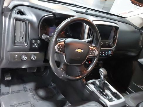 Used 2022 Chevrolet Colorado LT w/ LT Convenience Package image 19