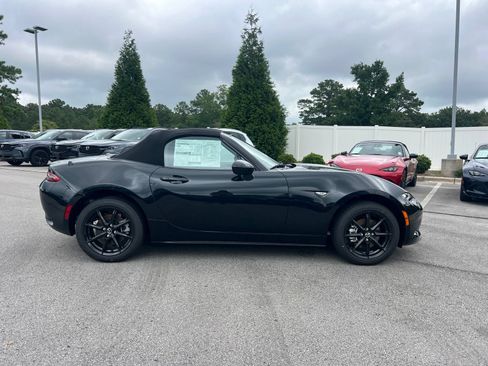 New 2026 MAZDA MX-5 Miata Sport RWD image 3
