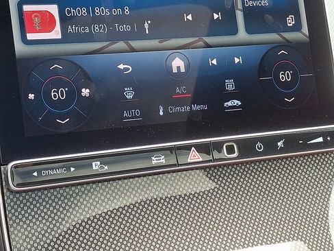 Used 2024 Mercedes-Benz GLC 300 4MATIC image 16