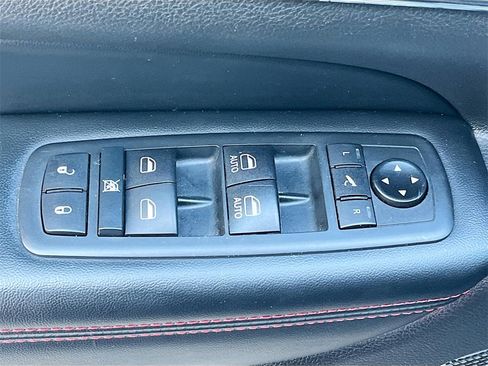 Used 2020 Jeep Grand Cherokee Trailhawk image 18