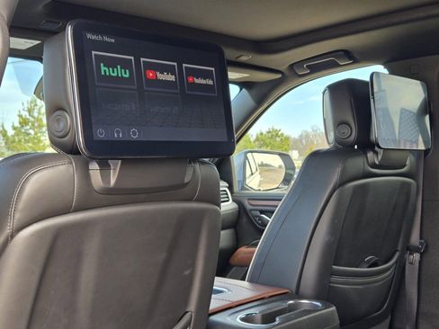 Used 2023 GMC Yukon XL Denali Ultimate image 24