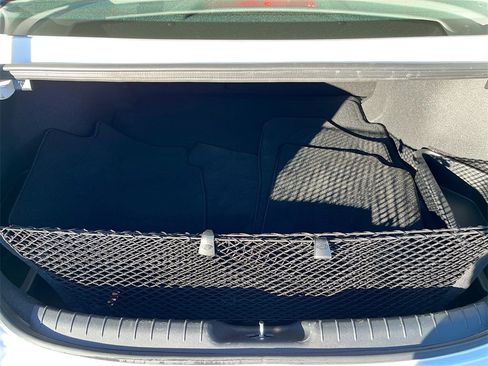 Used 2024 Hyundai Elantra Limited image 26