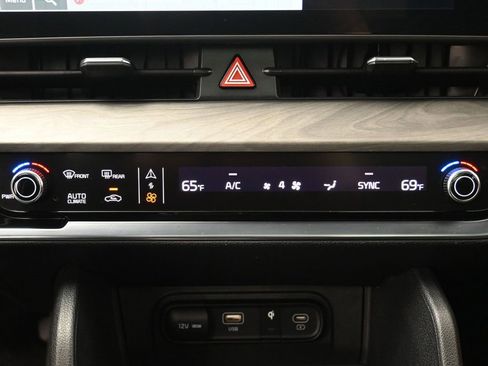 Used 2025 Kia Sportage X-Line w/ Premium Package image 22
