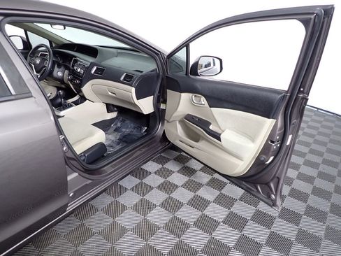Used 2013 Honda Civic LX image 32