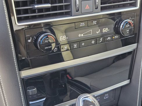 Used 2023 INFINITI QX80 Premium Select w/ All-Season Package image 24