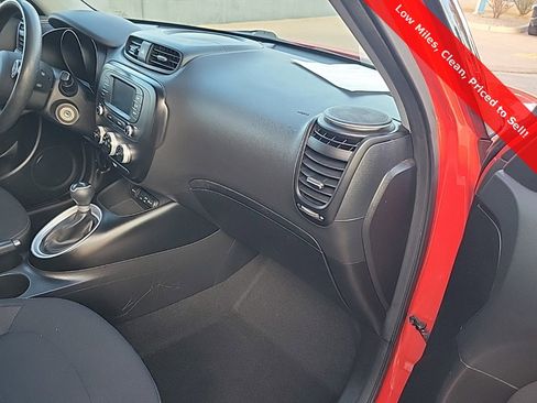 Used 2019 Kia Soul Base 4D Hatchback image 40