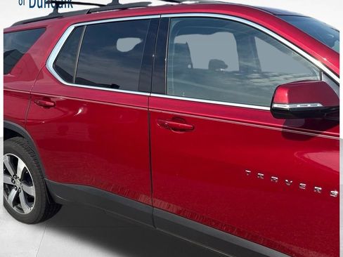 Used 2019 Chevrolet Traverse LT w/ LT Premium Package AWD/4WD image 13