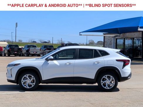 New 2026 Chevrolet Trax LS w/ LS Convenience Package image 5